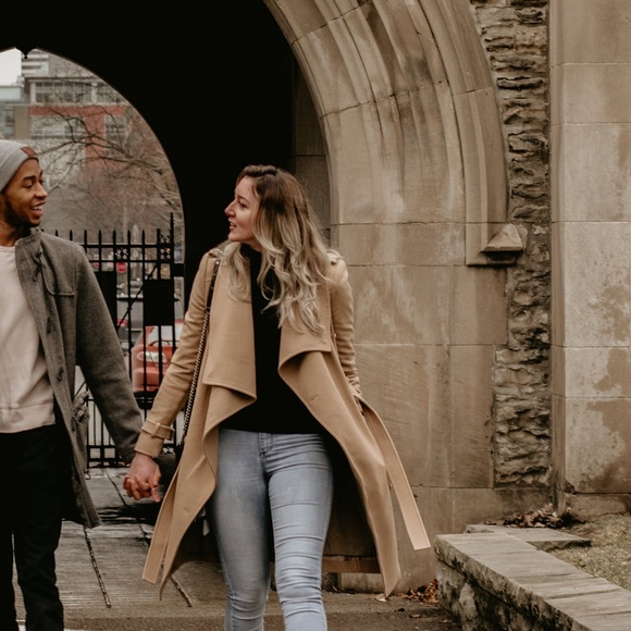 BCBG Max Azria Camel Wool Belted Coat Sz Small - Picture 4 of 8